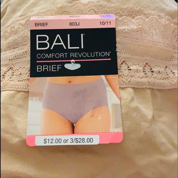 Bali Plus Size 3X (10/11) Comfort Revolution Hi-Cut Lace Brief, Sand - NWT - Picture 3 of 7